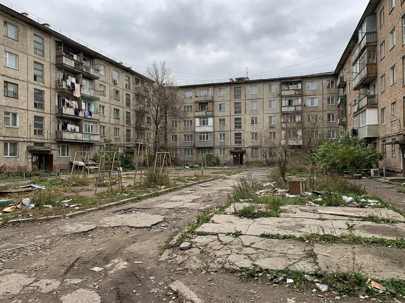 До: Укладка брусчатки во дворе